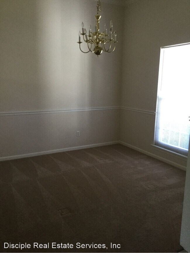 Foto del edificio - 4 br, 2 bath House - 132 Richmond Way