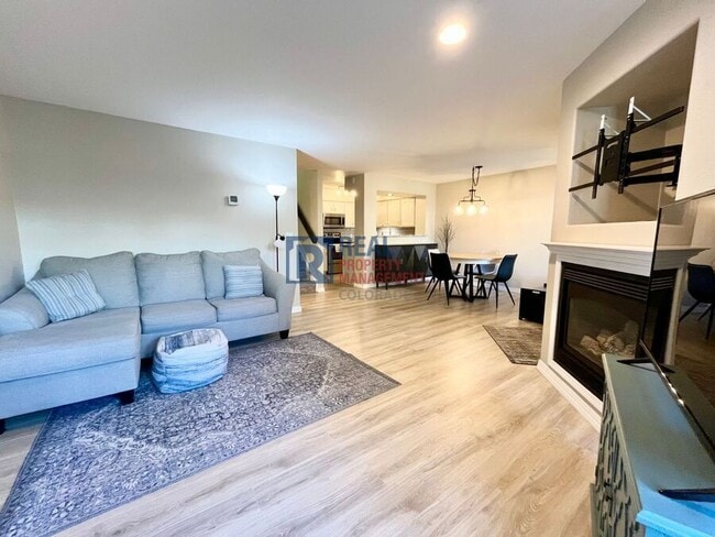 Photo - 13900 Lake Song Ln Townhome