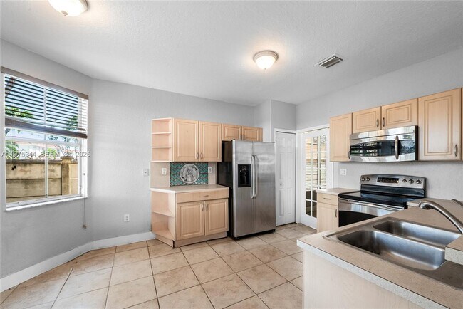 Foto del edificio - 3043 SW 147th Pl