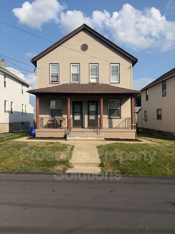 Building Photo - 415-417 17th Ave