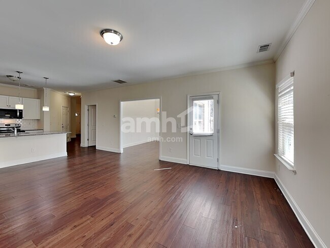 Foto del edificio - 2750 Freemont St