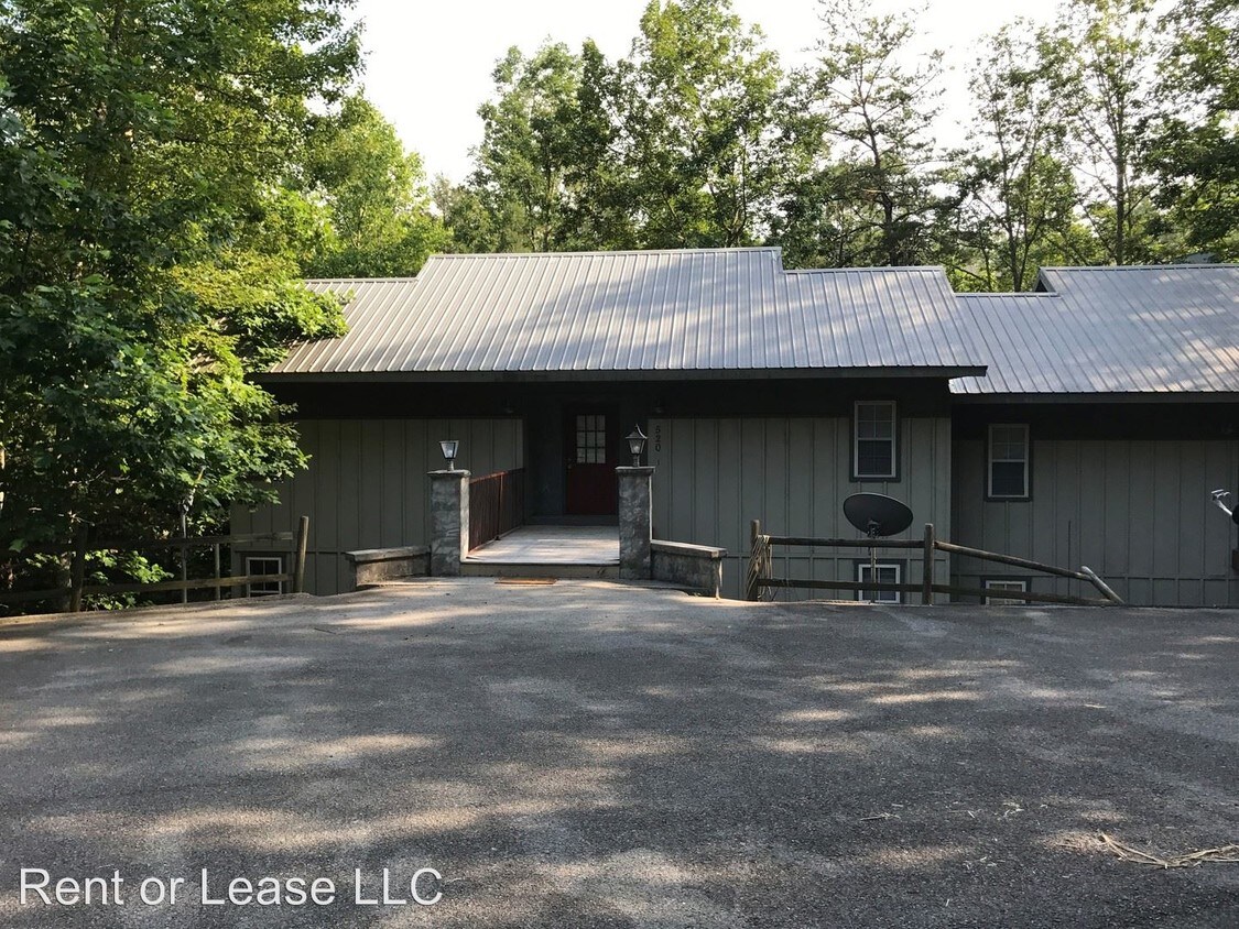 Primary Photo - 520 Proffitt Rd