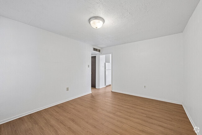 1 dormitorio, 1,5 baños - 600 pies cuadrados - Comedor - Prosper Northgate