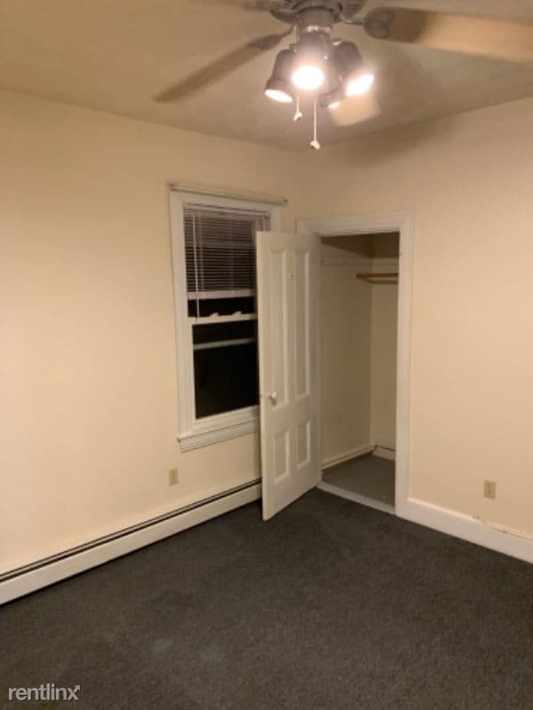Building Photo - 95 Meadow St