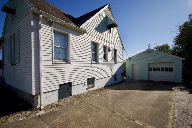 Foto principal - 1241 Locust Ave