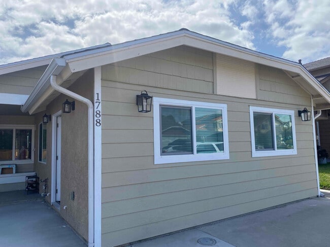 Building Photo - 1788 Shadewood Ln