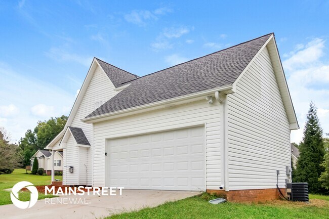 Foto del edificio - 110 S Twin Hill Rd