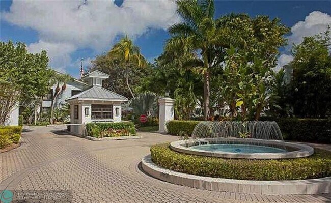 1556 S Ocean Ln Unit 203 photo'