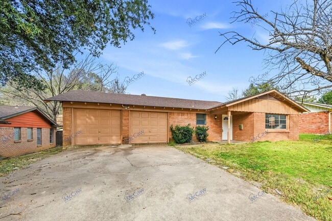 Building Photo - 6921 Greenlee St