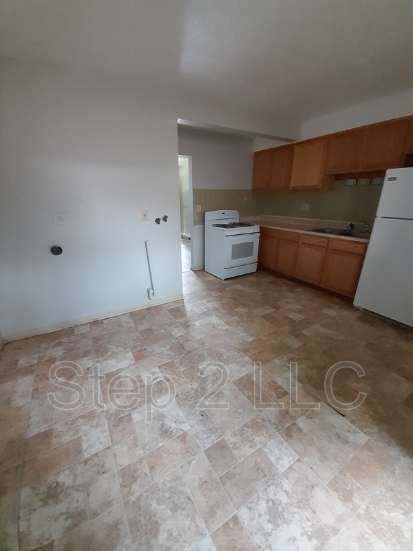 Foto del edificio - 244 E Prospect St