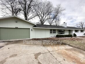 Building Photo - 14171 Wolf Dr