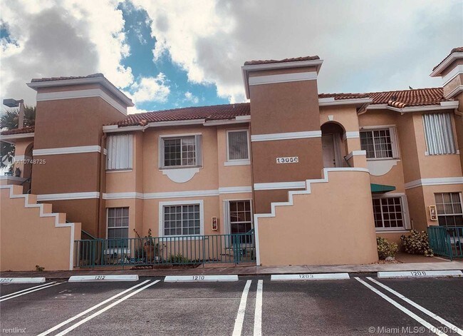 Building Photo - 2 br, 2 bath Condo - 13060 SW 64th ter 1207