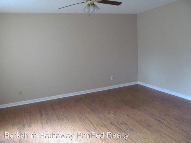 Building Photo - 1244 Parkway Pl