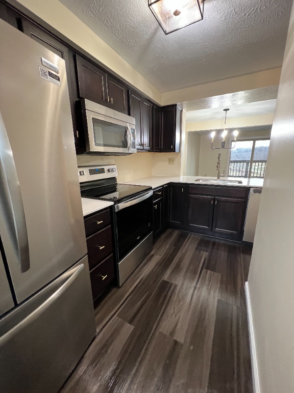 Building Photo - 378 Scott Ln