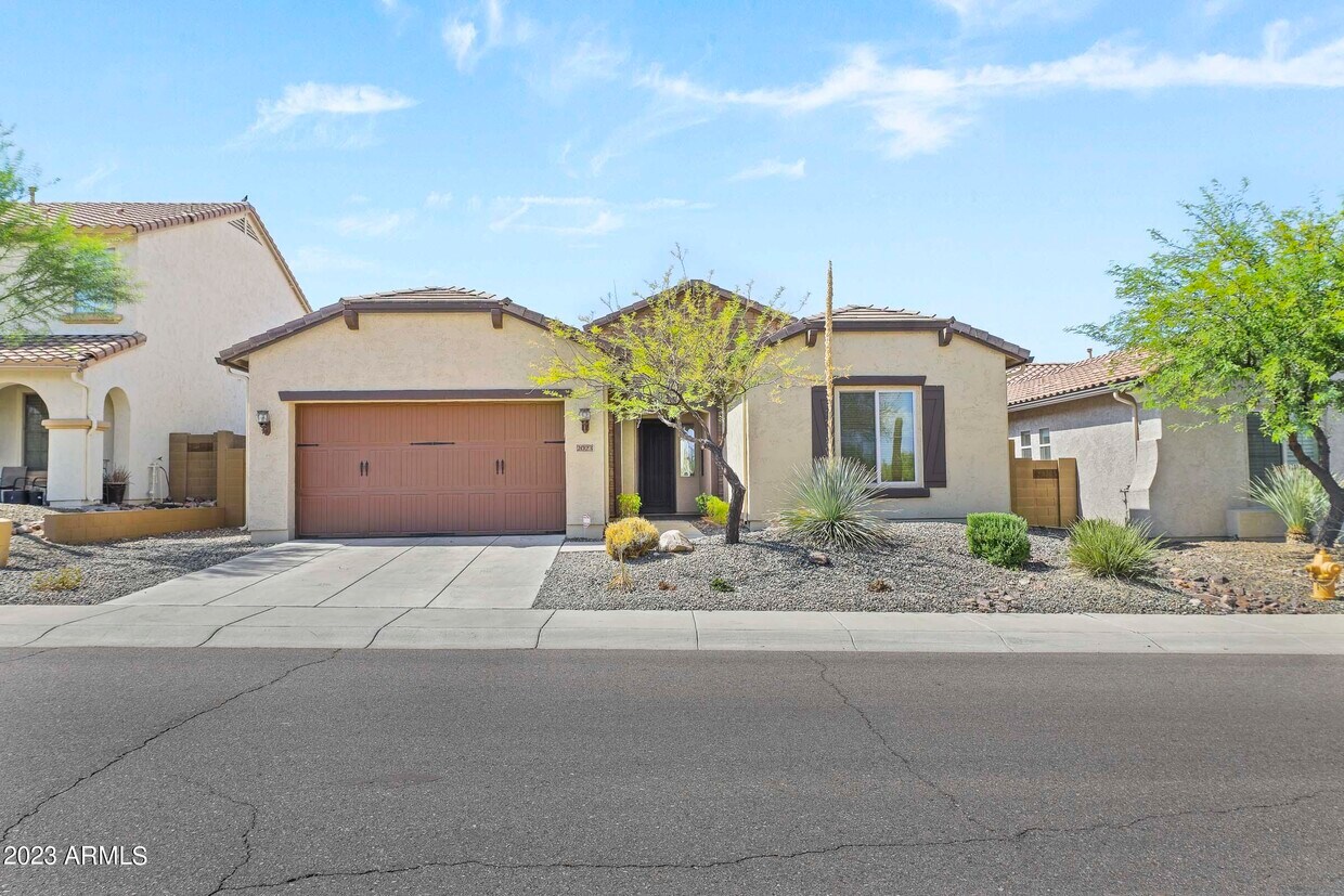 2023 W Chimney Rock Rd, Phoenix, AZ 85085 House Rental in Phoenix, AZ