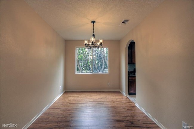 Building Photo - 4 br, 3 bath House - 18102 Jaguar Ct