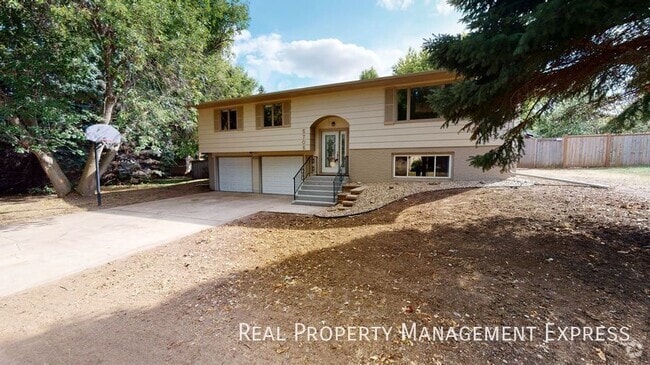 Building Photo - 3 Bed 3 Bath Home in Sioux Falls!