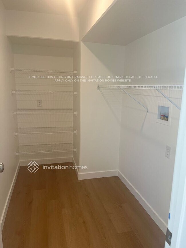 Foto del edificio - 6067 Lower Brk Ln