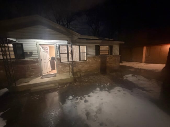 Building Photo - 6300 Osage Dr