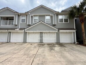 Building Photo - 7067 Deer Lodge Cir