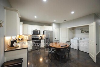 Building Photo - 14235 County Rd 452