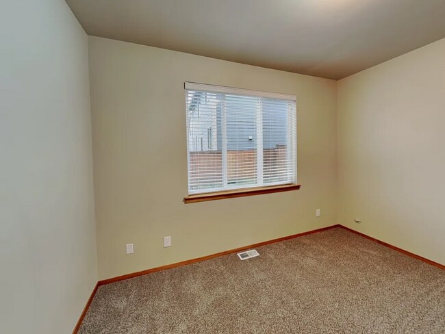 Foto del edificio - 3525 158th Pl SW