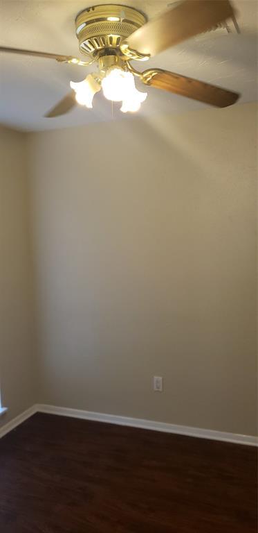Foto del edificio - 3534 Churchill Gardens Ln