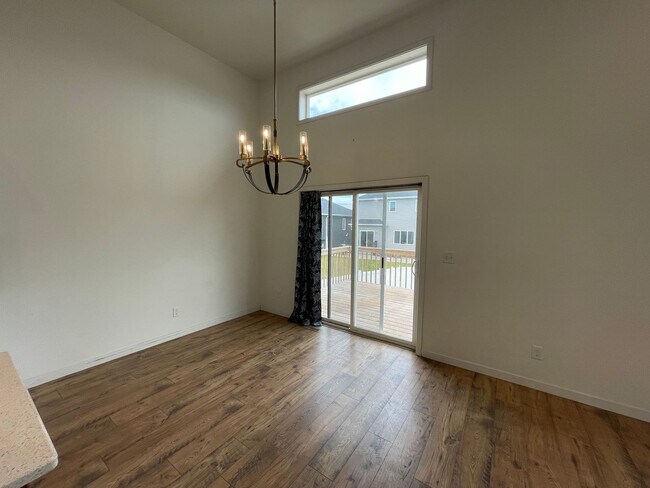 Foto del edificio - Gorgeous 3 Bed 3 Bath Home in South Fargo!!
