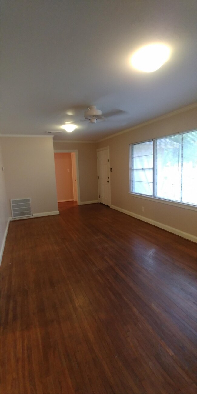 Foto del edificio - 104 Caladium St