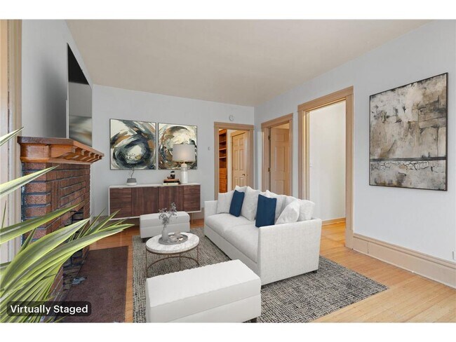 Foto del edificio - 2744 Fremont Ave S