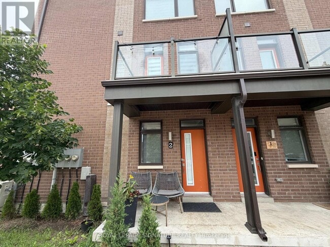 Building Photo - 2 Beliveau St.