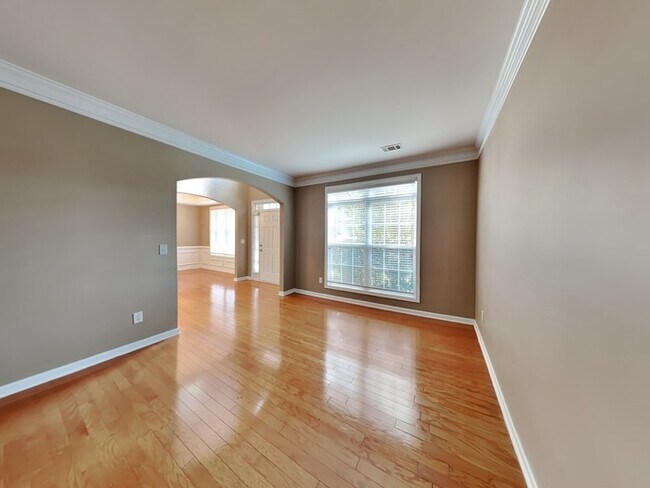 Foto del edificio - 2542 Carleton Gold Rd