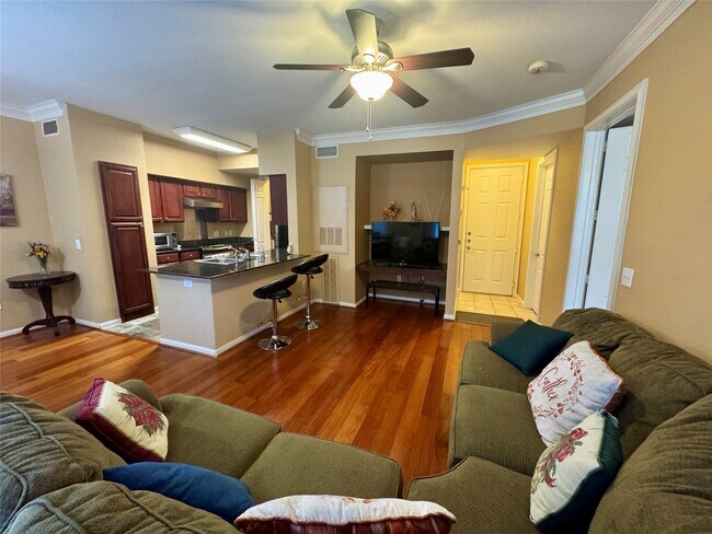 Foto del edificio - 7575 Kirby Dr