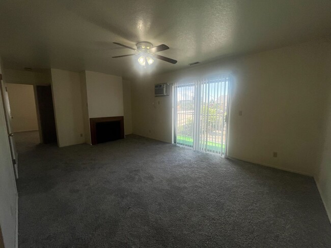 Building Photo - Cute two bedroom apartment for rent in Pro...