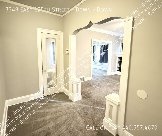 Foto del edificio - 3349 E 125th St