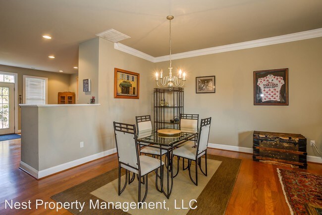 Building Photo - 3 br, 2.5 bath House - 1142 Edmond Court