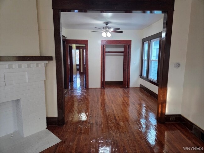 Foto del edificio - 172 Rodney Ave