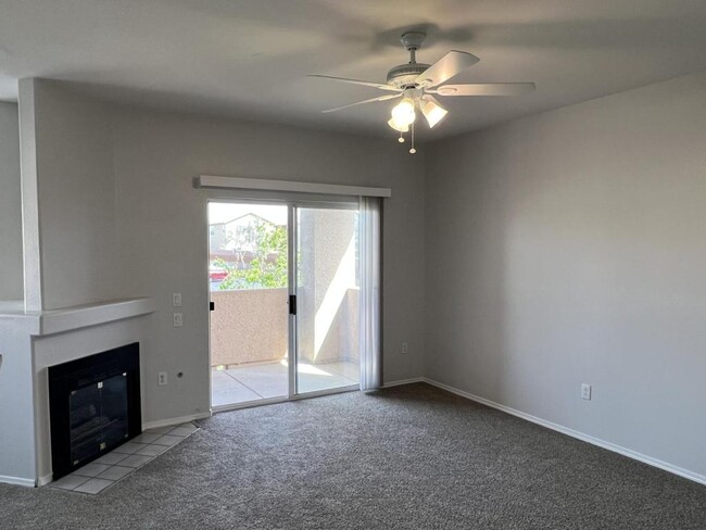 Building Photo - 1050 E Cactus Ave
