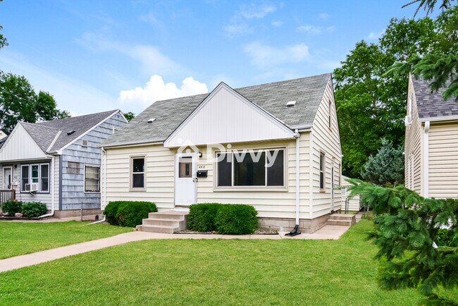 Foto del edificio - 4918 North Morgan Avenue