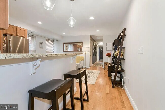 Foto del edificio - 922 Madison St NW