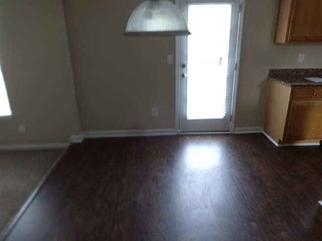 Building Photo - 336 Riverview Court