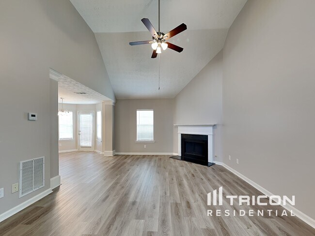 Building Photo - 365 Creekview Boulevard Covington GA