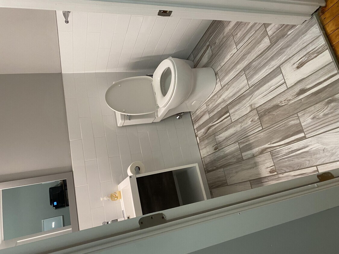 Foto del edificio - 625 Unruh Ave