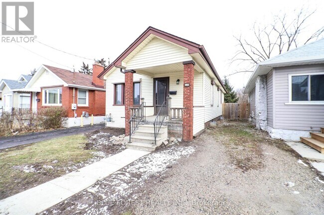 Photo du bâtiment - 334 Wharncliffe Rd S