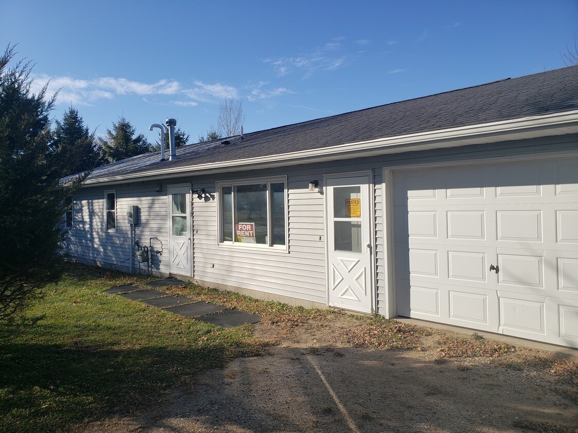 440 Jupiter St N Cosmos, MN 56228 Alquileres en Cosmos, MN