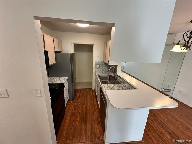 Building Photo - 22277 Atlantic Pointe