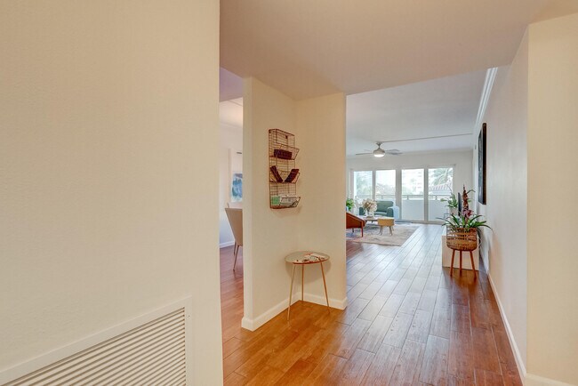 Foto del edificio - 401 Briny Ave