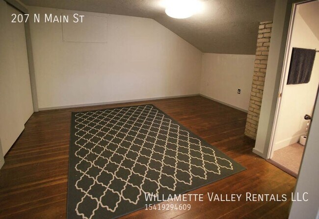 Building Photo - Available Now - Furnished studio apartment...