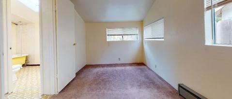 Building Photo - 763 Laine St