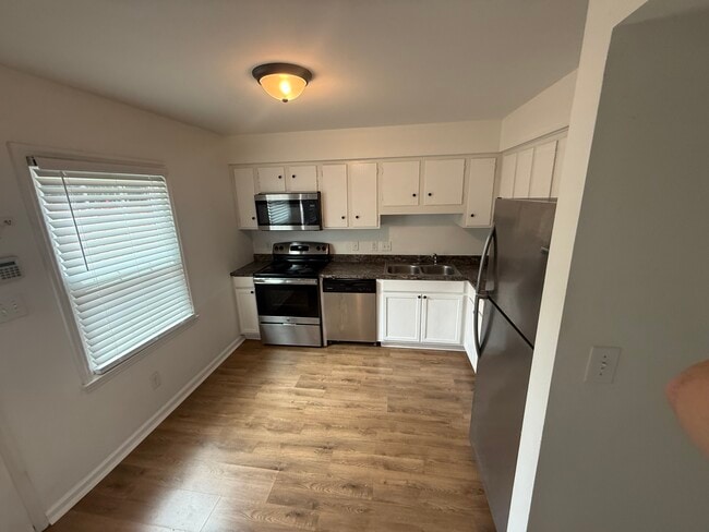 S - 4640 Old Lantern Way